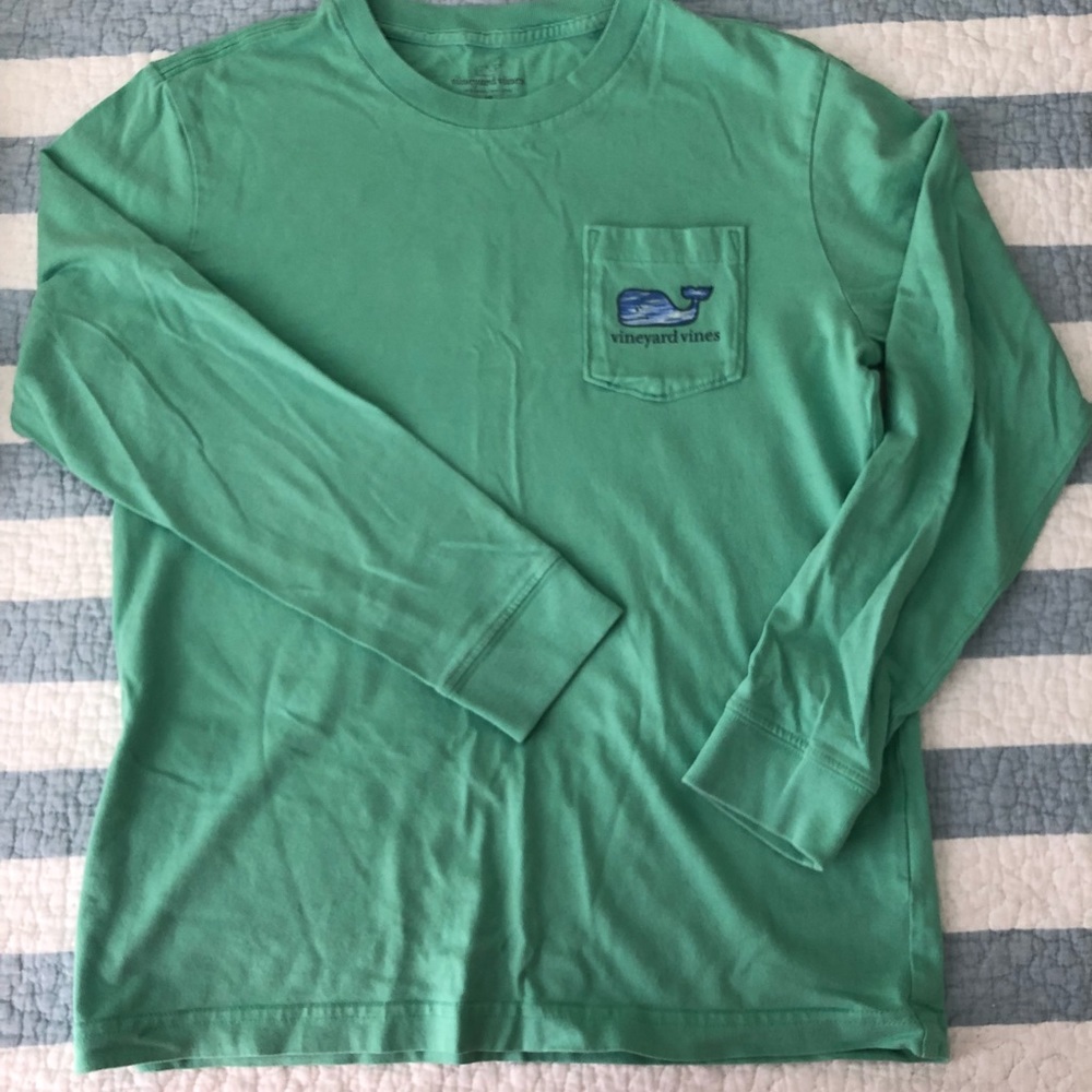 Vineyard Vines T-shirt